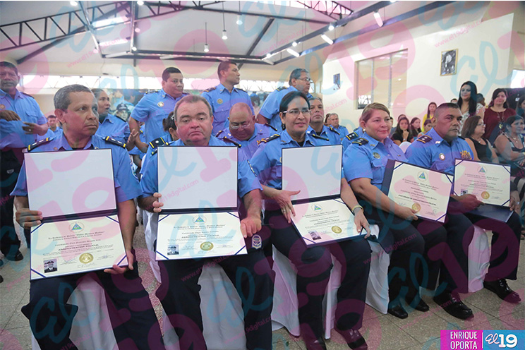 Policía Nacional concluye XVII postgrado en administración policial