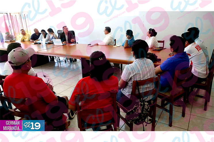 Comisionado Nacional de Ajedrez de Cuba imparte seminario a docentes de educación física