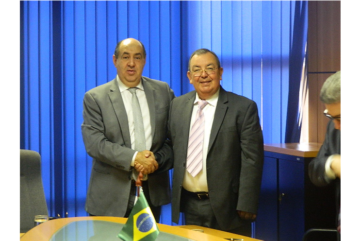 Nicaragua busca en Brasil intercambio en materia de telecomunicaciones