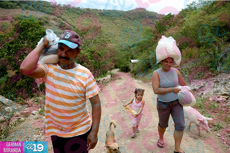 Gobierno continúa llevando miles de paquetes alimentarios a familias del Corredor Seco