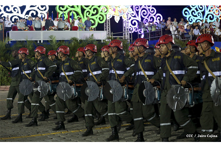 Presidente Daniel encabeza Desfile Militar del Ejército de Nicaragua