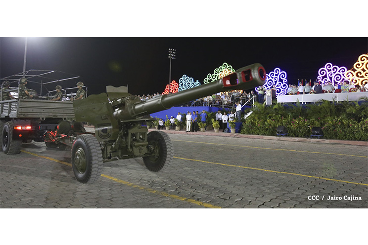 Presidente Daniel encabeza Desfile Militar del Ejército de Nicaragua