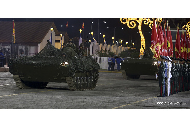 Presidente Daniel encabeza Desfile Militar del Ejército de Nicaragua