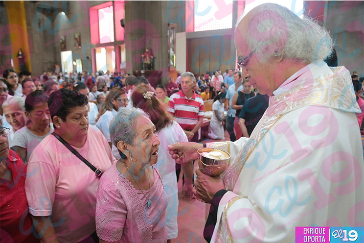 Cardenal Brenes lamenta violencia originada por grupos opositores