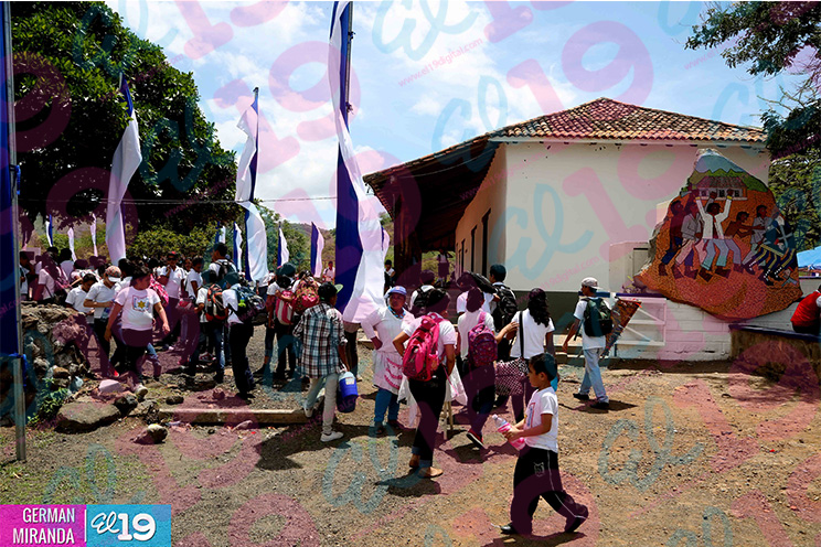 Estudiantes de Managua participan de jornada cultural en Hacienda San Jacinto