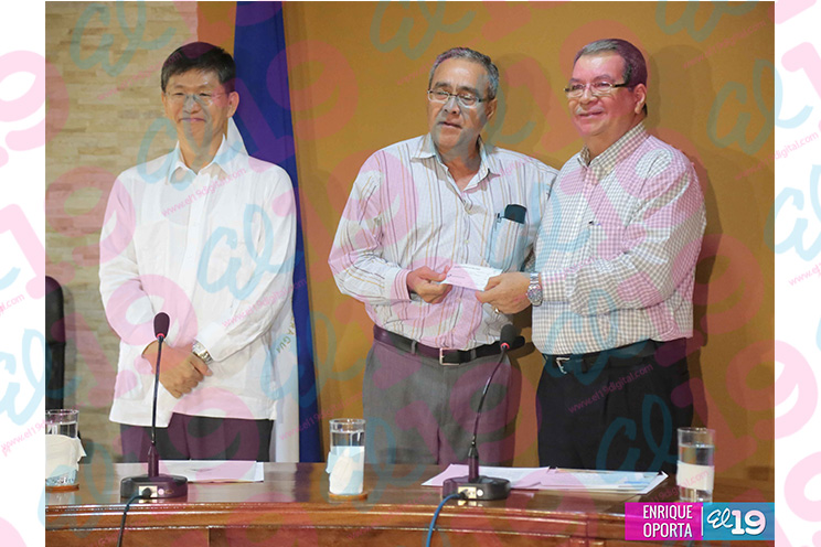 Gobierno de China-Taiwán otorga importante donativo económico a Vicepresidencia de la República