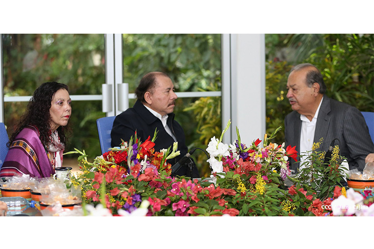 Presidente Daniel y Compañera Rosario sostienen encuentro con el empresario mexicano Carlos Slim