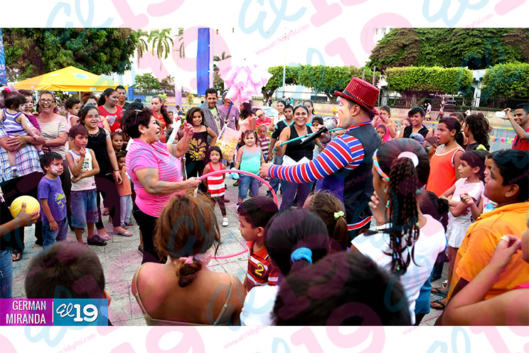 Tiangues de la Avenida lucen llenos del espíritu de paz y alegría que vive Nicaragua