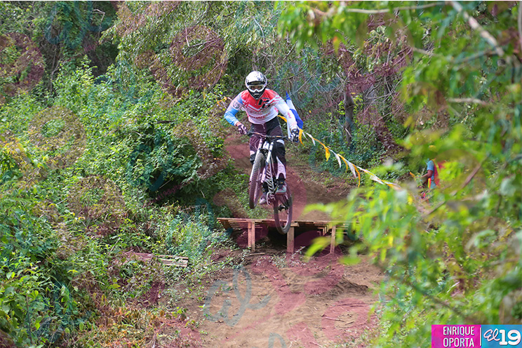 Adrenalina pura en la Copa Downhill Nicaragua 2015