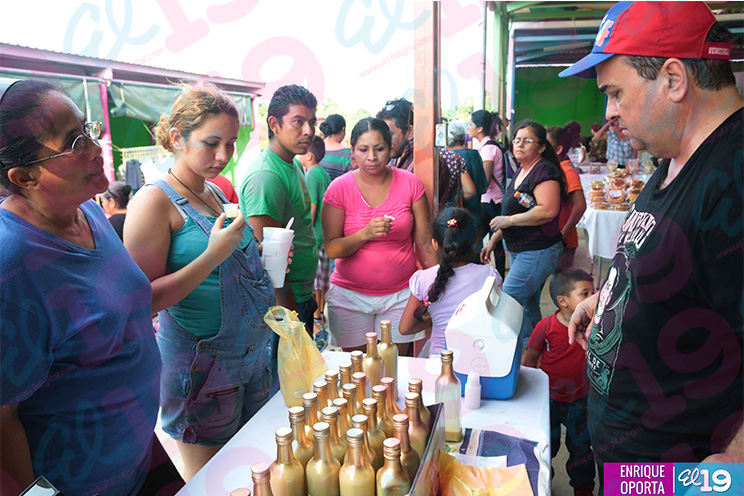 Familias nicaragüenses aprovechan fin de semana largo para asistir a la Feria ‘Orgullo de mi País’