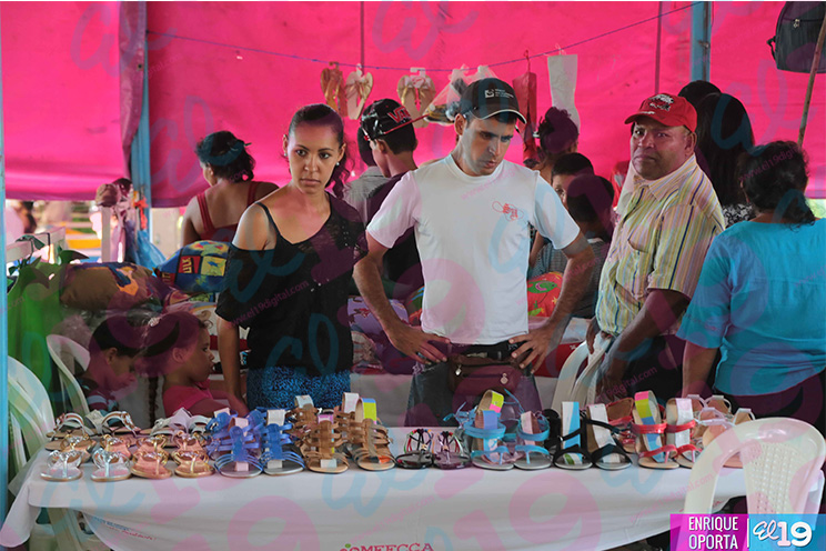 Familias nicaragüenses aprovechan fin de semana largo para asistir a la Feria ‘Orgullo de mi País’