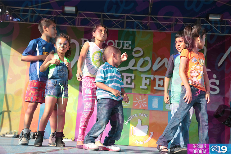 Familias nicaragüenses aprovechan fin de semana largo para asistir a la Feria ‘Orgullo de mi País’