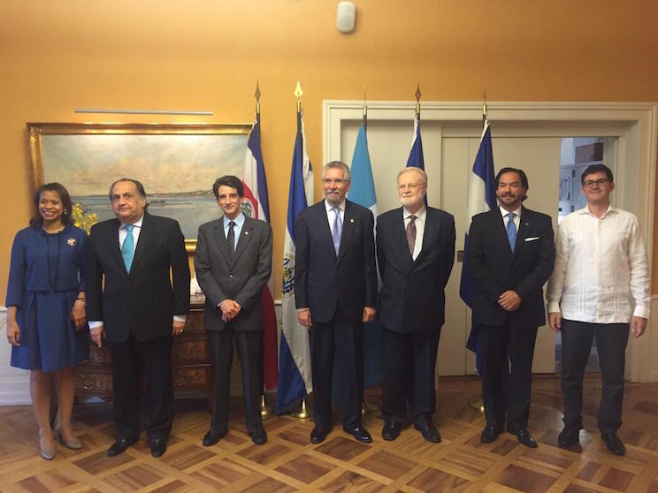 Celebran Independencia de Nicaragua y Centroamérica en Ginebra