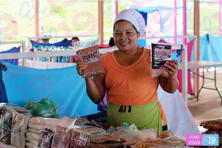 Feria "Orgullo de mi País", todo un éxito