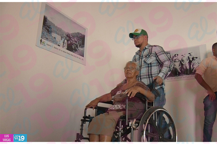 Familias visitan Casas-Museo de Sandino, Blanca Aráuz y Rubén Darío en el Paseo Xolotlán
