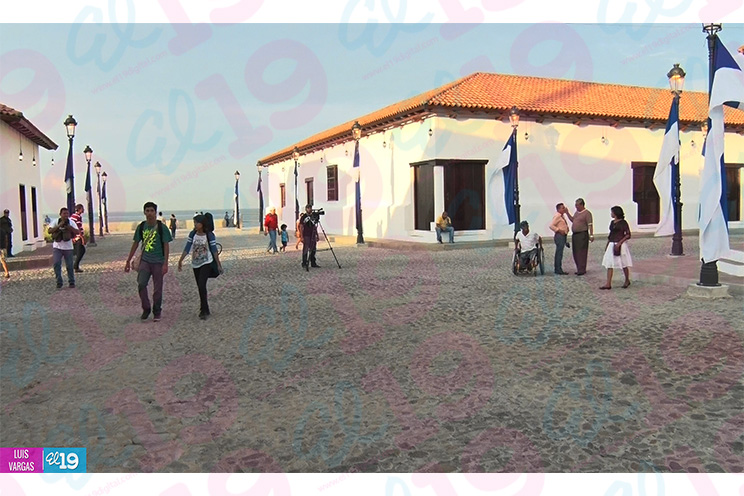Familias visitan Casas-Museo de Sandino, Blanca Aráuz y Rubén Darío en el Paseo Xolotlán
