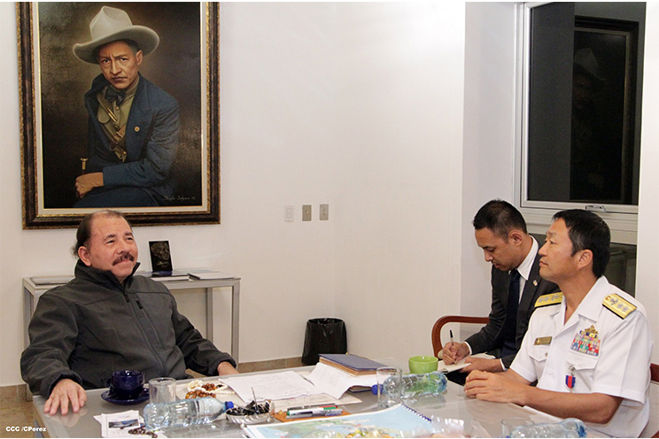 Presidente Daniel se reúne con miembros de la Fuerza Marítima de Autodefensa de Japón