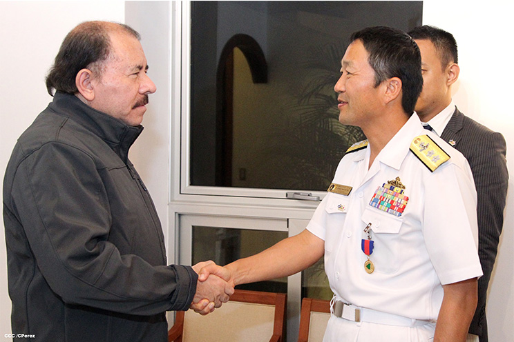 Presidente Daniel se reúne con miembros de la Fuerza Marítima de Autodefensa de Japón