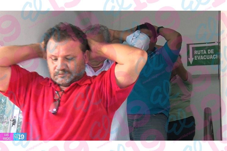 Trabajadores del MEFCCA participan de Simulacro Protector