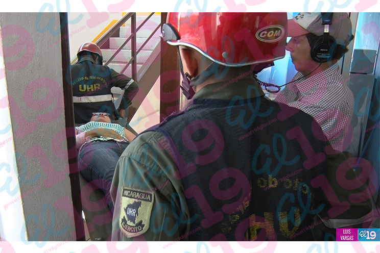Trabajadores del MEFCCA participan de Simulacro Protector