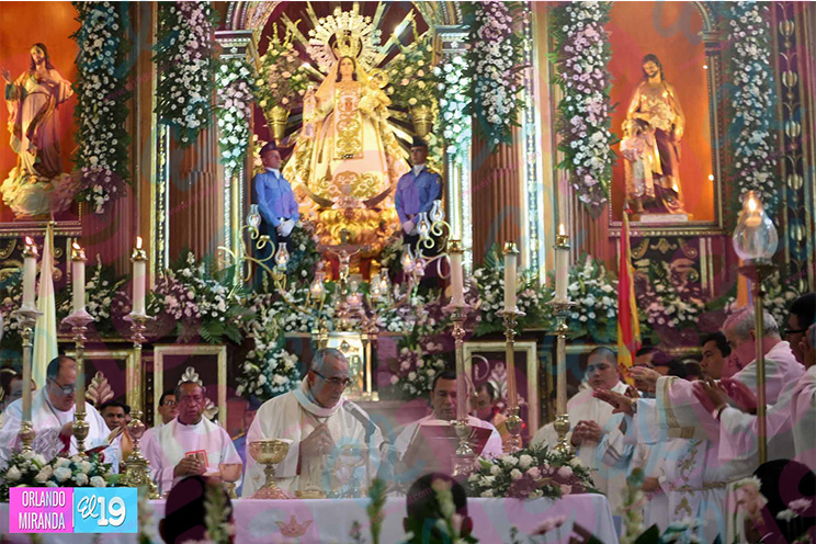 Fervor y religiosidad en celebración de Nuestra Señora de La Merced en León