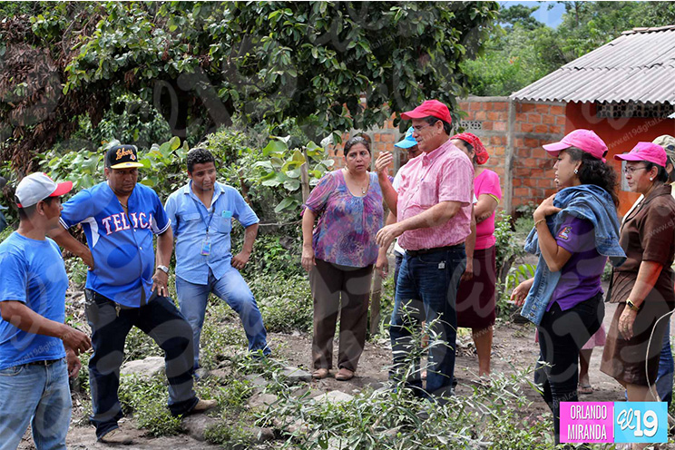 Gobierno brinda asistencia medica a familias de comunidades cercanas al volcán Telica