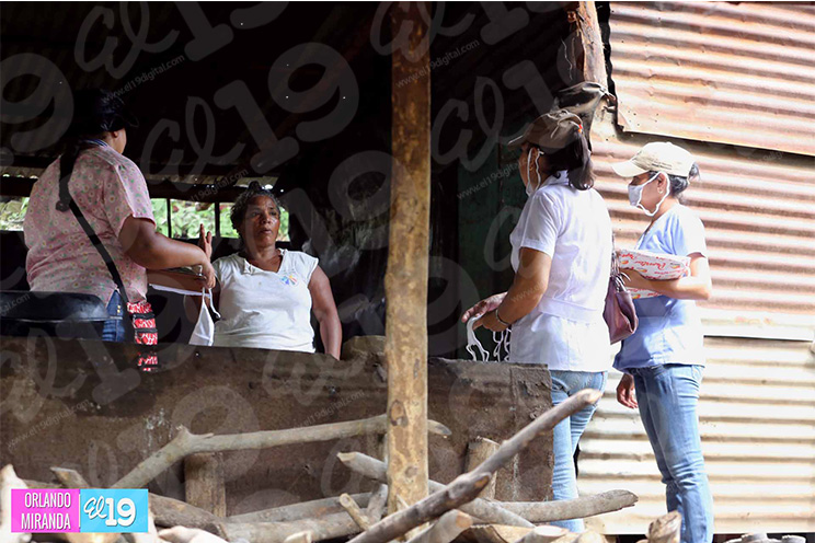 Gobierno brinda asistencia medica a familias de comunidades cercanas al volcán Telica