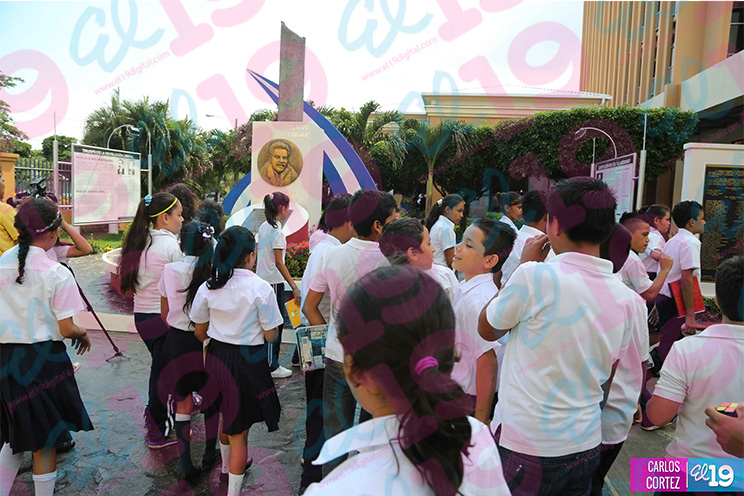 Estudiantes de primaria aprenden sobre el legado del Comandante Carlos Núñez Téllez