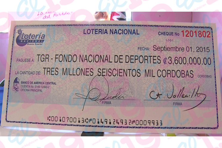 Lotería Nacional entrega utilidades de septiembre en la casa del Adulto Mayor “Ariel Darce”