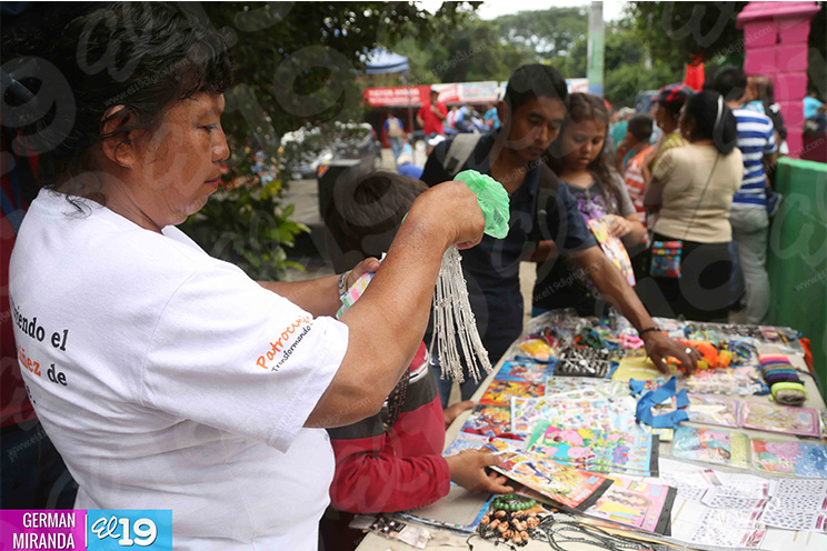 Ferias familiares llevan recreación, salud y economía a familias capitalinas