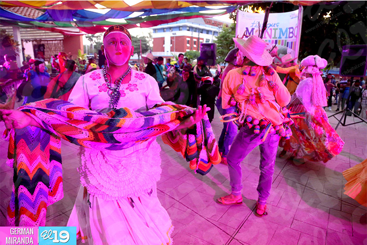 Tiangue Monimbó ofrece gala cultural a familias capitalinas
