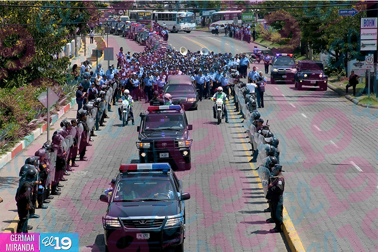 Policía rinde homenaje póstumo a agente fallecido durante actos vandálicos de Mina El Limón