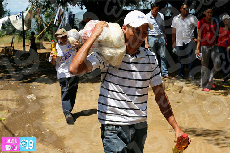 Familias agradecen al presidente Daniel y a la compañera Rosario entrega mes a mes del paquete alimentario