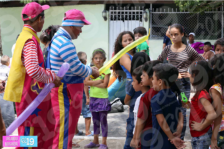 Familias capitalinas disfrutan de las Ferias Solidarias
