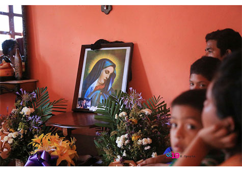Pintura de la Virgen Dolorosa derrama lágrimas y causa conmoción en población de Granada