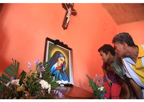 Pintura de la Virgen Dolorosa derrama lágrimas y causa conmoción en población de Granada
