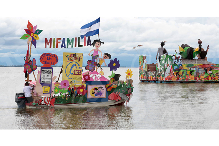 Por séptimo año consecutivo, San Carlos se llena de colorido con realización de Carnaval Acuático 