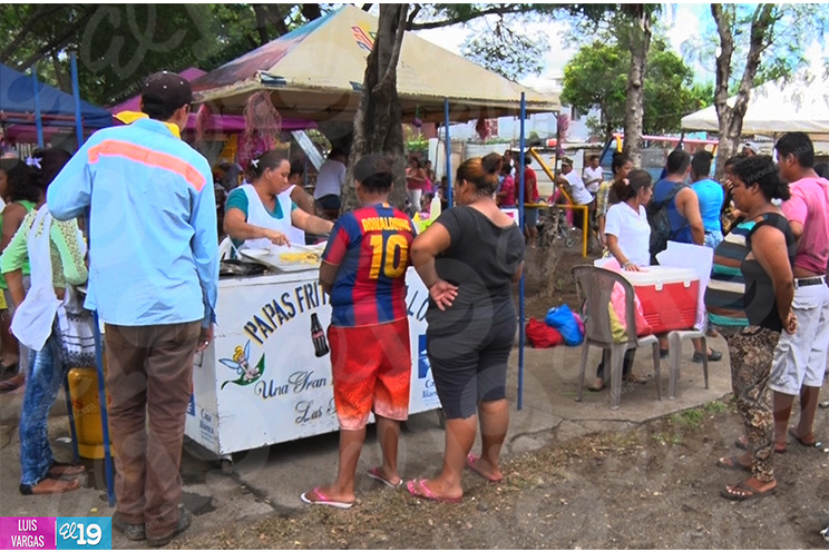 Pobladores de el 19 de Julio y Monseñor Lezcano celebran Feria Solidaria