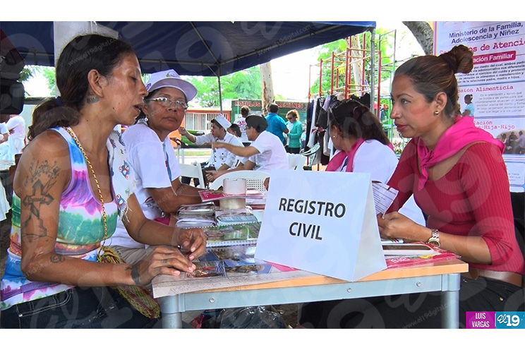 Pobladores de el 19 de Julio y Monseñor Lezcano celebran Feria Solidaria