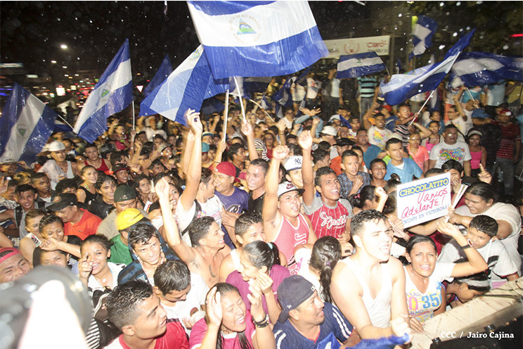 Chocolatito retorna a Nicaragua tras su histórica y contundente victoria ante Viloria