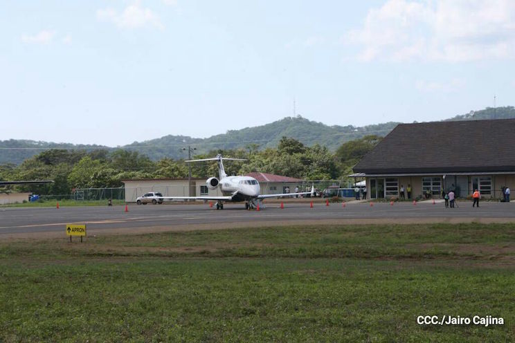 Inauguran Aeropuerto de Costa Esmeralda en Guacalito de la Isla