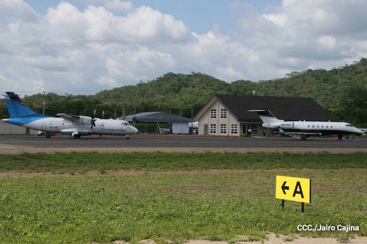 Inauguran Aeropuerto de Costa Esmeralda en Guacalito de la Isla