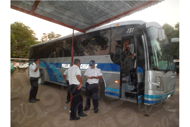 Autoridades reciben con solidaridad a nicaragüenses deportados