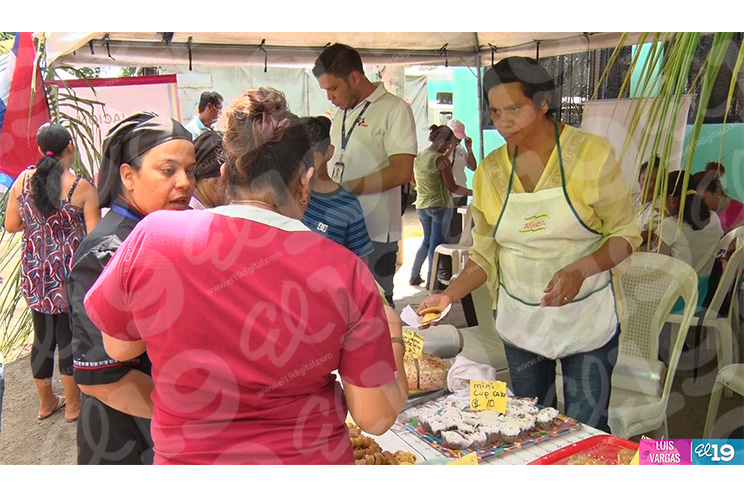 Familias capitalinas disfrutan fin de semana de Ferias Solidarias