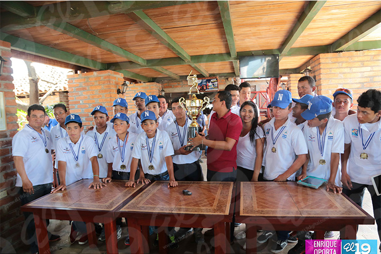 FENIBA y MDAA agasajan a campeones panamericanos Sub-12