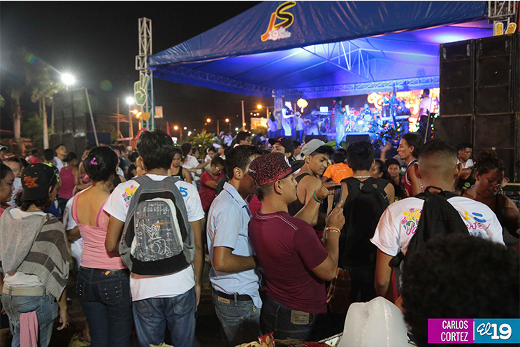 Realizan Festival Musical en Rotonda Hugo Chávez tras Caminata por el Trabajo y la Paz