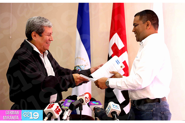 SINAPRED recibe donación solidaria de Plycem