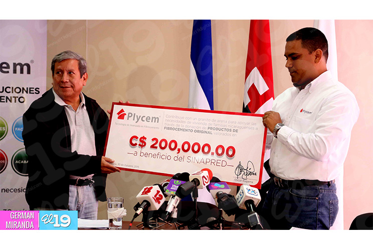 SINAPRED recibe donación solidaria de Plycem