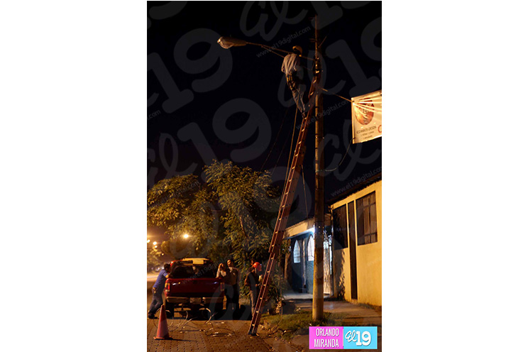Pobladores del distrito IV sostienen encuentro con autoridades de Enatrel y Policía Nacional