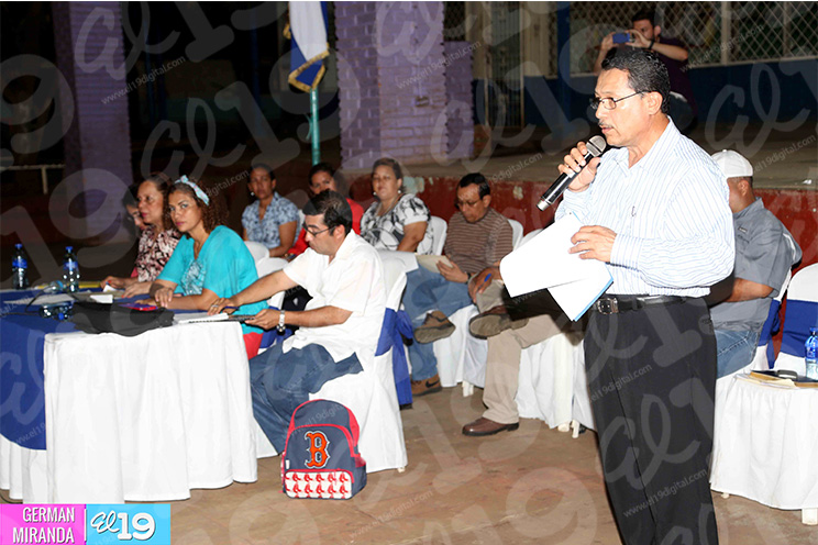 Pobladores del Distrito VII conocen proyectos para 2016 y plantean sus solicitudes